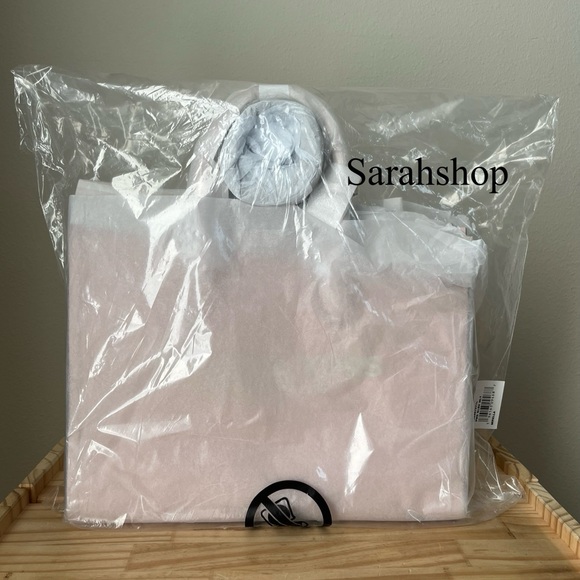 🌼Michael Kors Purse - Picture 14 of 14